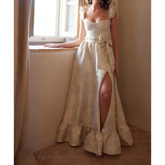 V. CHAPMAN Dresses & Skirts - NEW V. CHAPMAN veronica dress in taupe windsor brocade